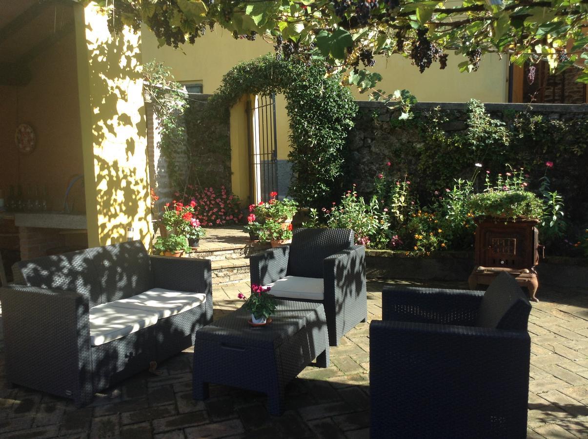 Casa Fontana Tuscany B&B Барга Экстерьер фото