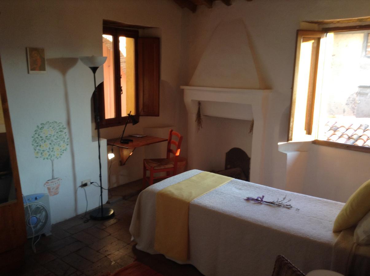 Casa Fontana Tuscany B&B Барга Экстерьер фото